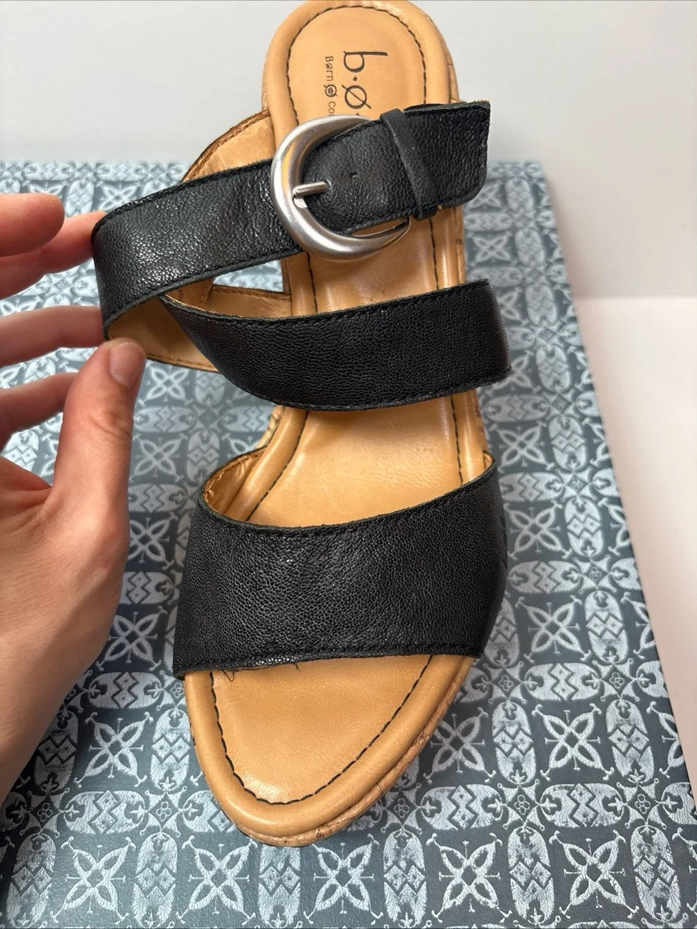 b.o.c Born Black Leather Cork Wedge Buckle Strap Sandals Women’s US 9 M